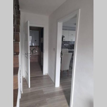 Domek Verunka V Malebne Vesnicce Na Jizni Morave Svatoborice Luaran gambar